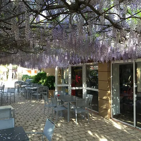 Mobil Home, Les Prairies De La Grimaud